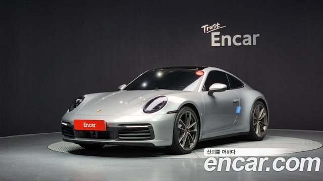 Porsche 911 (992)