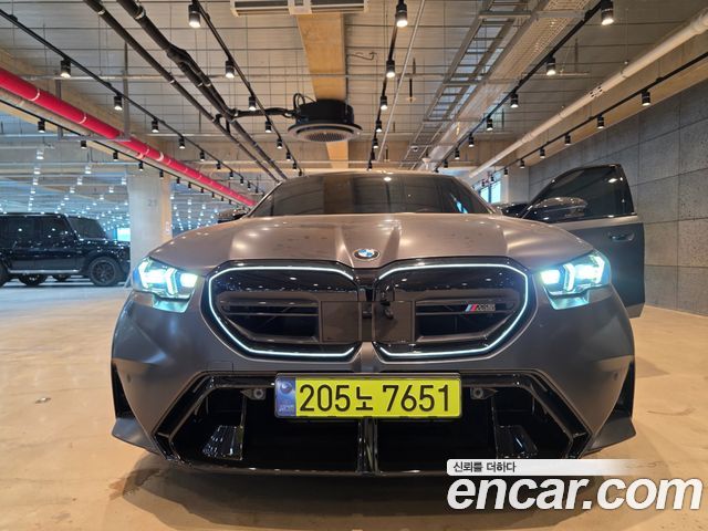 BMW M5 (G90)