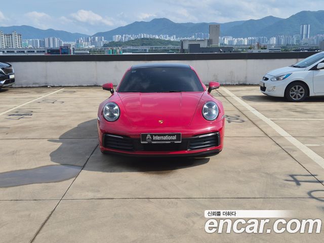 Porsche 911 (992)