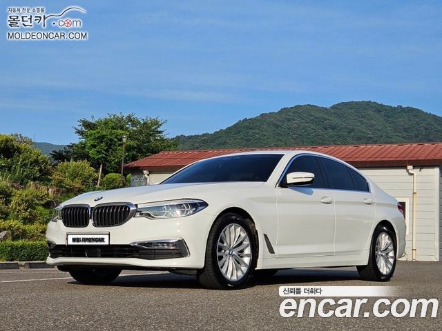 BMW 5 Series (G30)