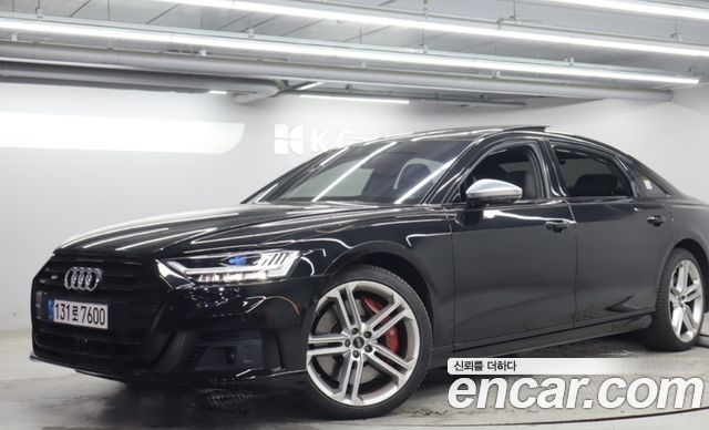 Audi S8 (D5)