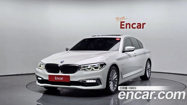 BMW 5 Series (G30)