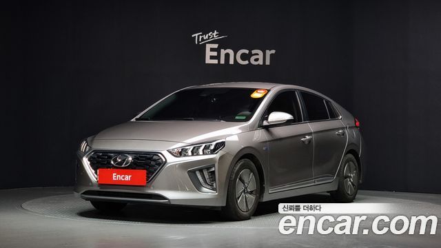 Hyundai The new IONIQ Hybrid