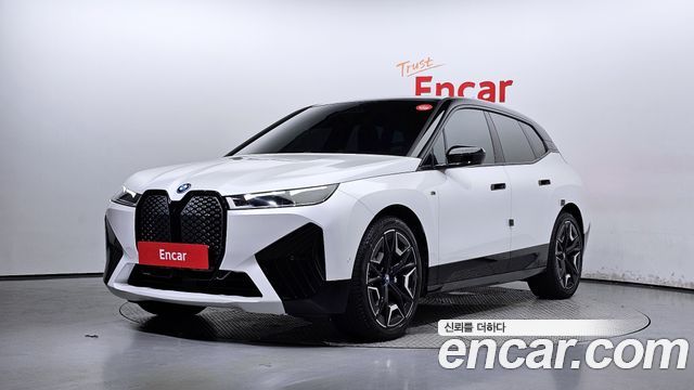 BMW iX