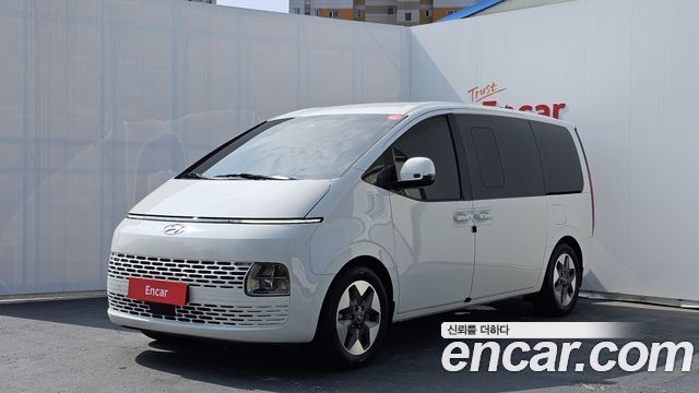 Hyundai Staria