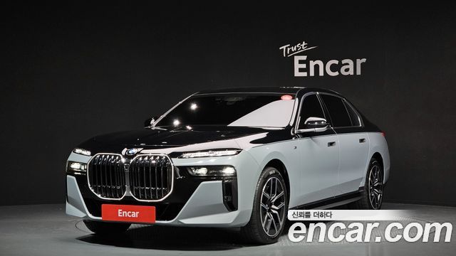 BMW 7 Series (G70)