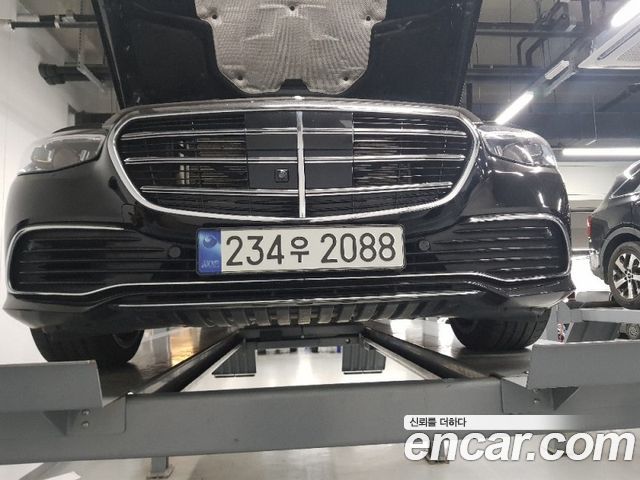 Mercedes-Benz S-Class W223