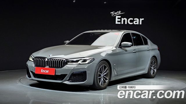 BMW 5 Series (G30)