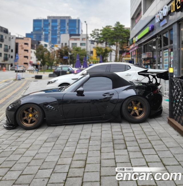Mazda MX-5 MIATA