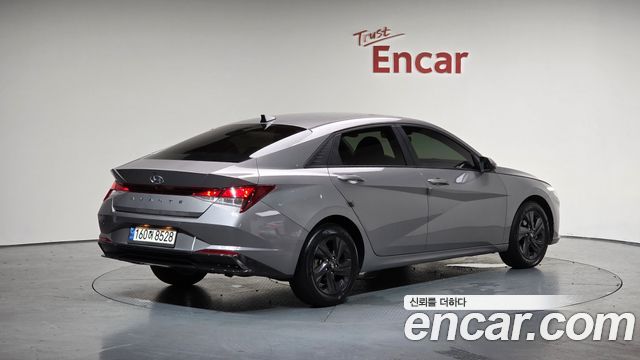 Hyundai Avante Hybrid (CN7)