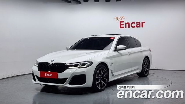 BMW 5 Series (G30)