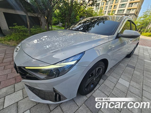 Hyundai Avante Hybrid (CN7)