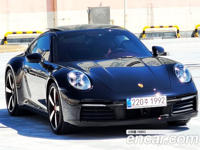 Porsche 911 (992)