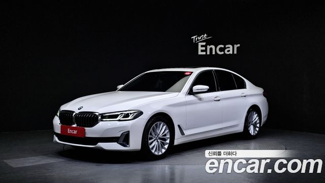 BMW 5 Series (G30)