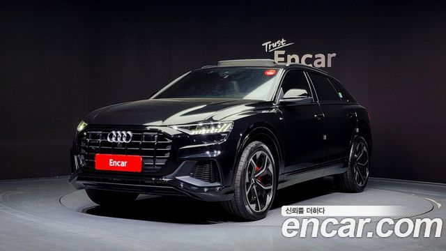 Audi Q8 (4M)