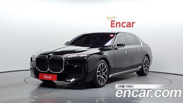 BMW 7 Series (G70)