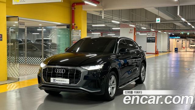 Audi Q8 (4M)