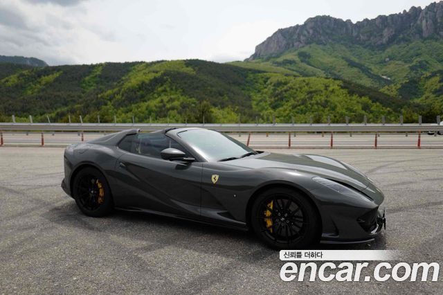 Ferrari 812 GTS