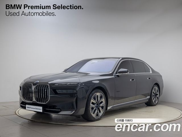 BMW i7 (G70)