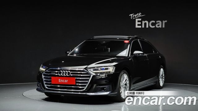 Audi A8 (D5)