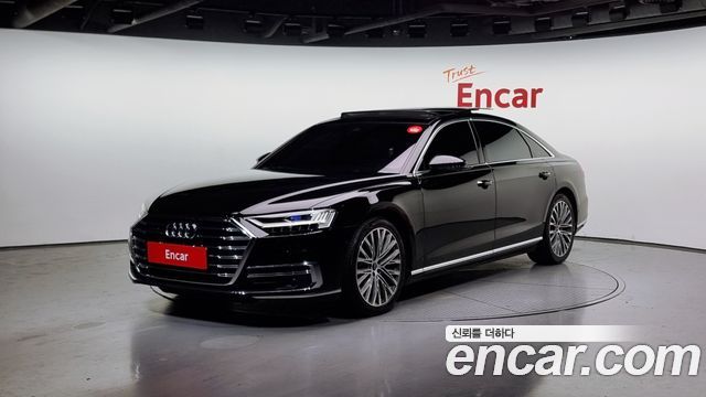 Audi A8 (D5)