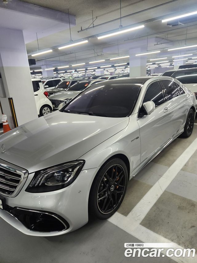 Mercedes-Benz S-Class W222