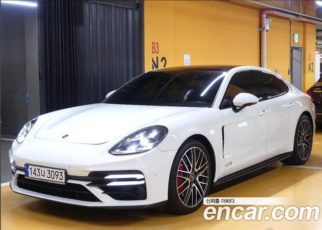 Porsche Panamera (971)