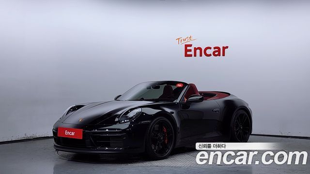 Porsche 911 (992)