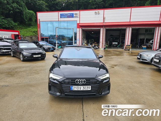 Audi A6 (C8)