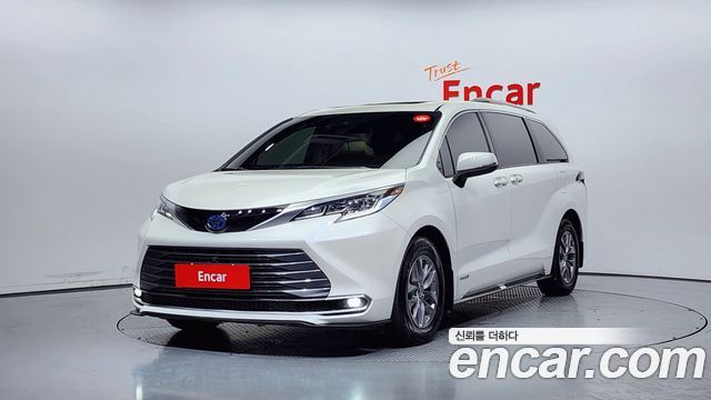 Toyota Sienna 4th Gen