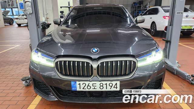 BMW 5 Series (G30)