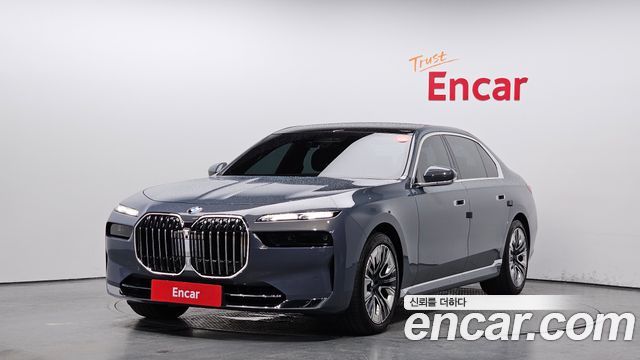 BMW 7 Series (G70)