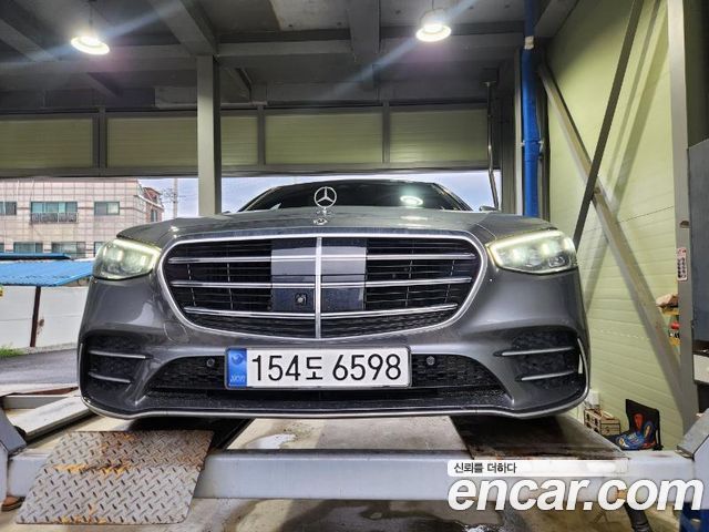 Mercedes-Benz S-Class W223
