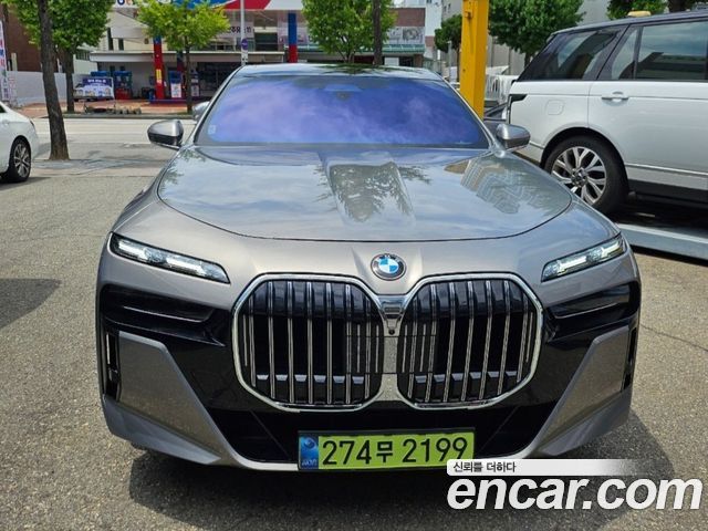 BMW 7 Series (G70)