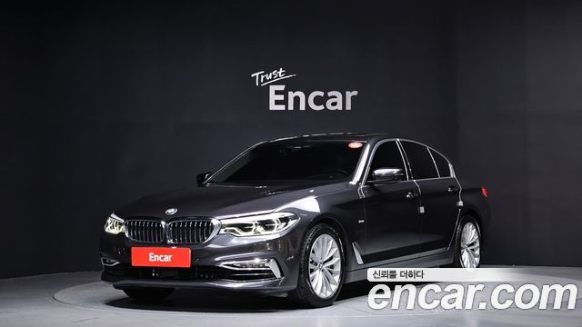 BMW 5 Series (G30)