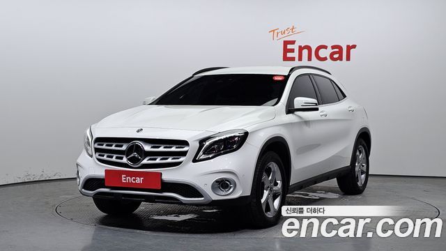 Mercedes-Benz GLA-Class X156