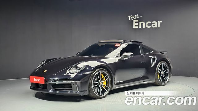Porsche 911 (992)