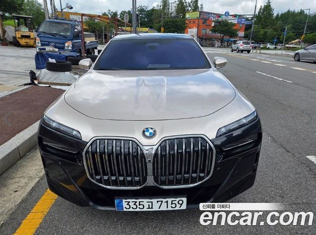 BMW 7 Series (G70)
