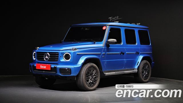Mercedes-Benz G-Class W465