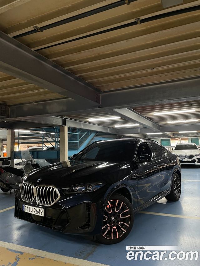 BMW X6 (G06)