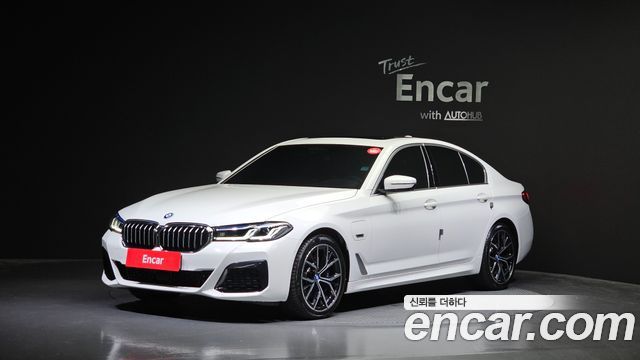 BMW 5 Series (G30)
