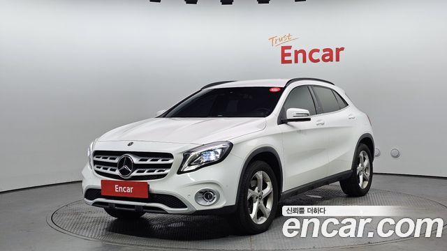 Mercedes-Benz GLA-Class X156