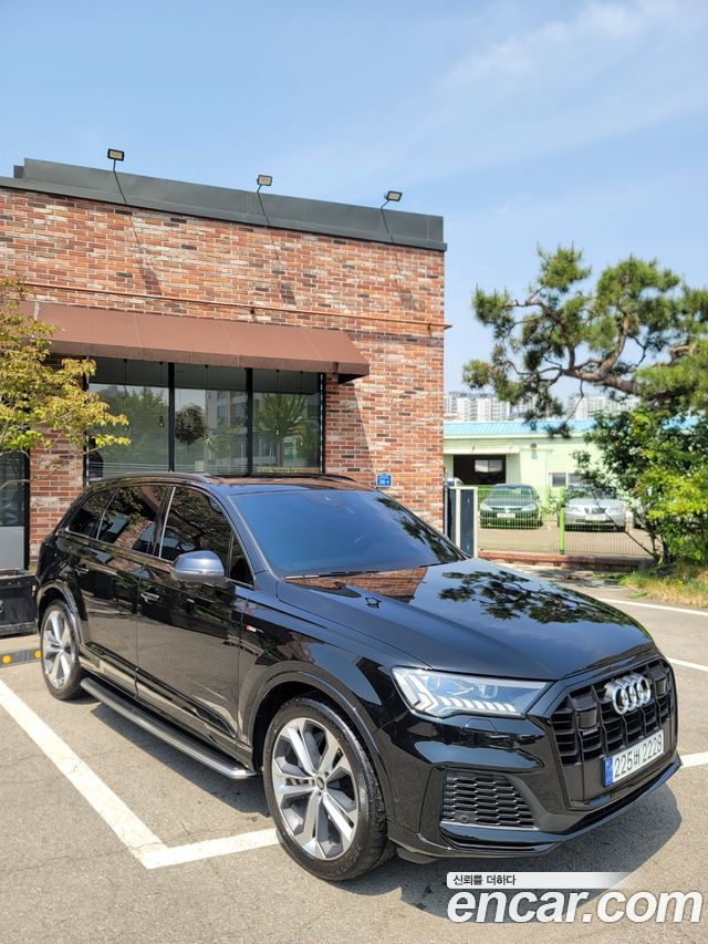 Audi Q7 (4M)