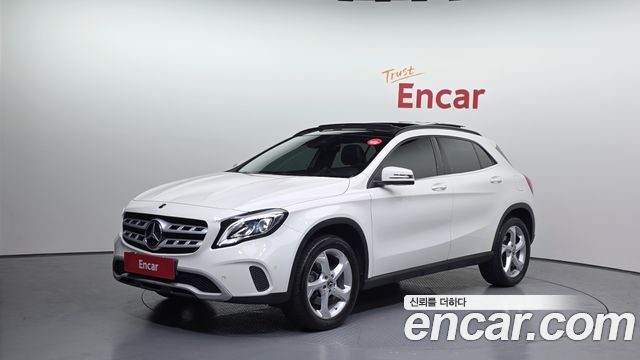 Mercedes-Benz GLA-Class X156