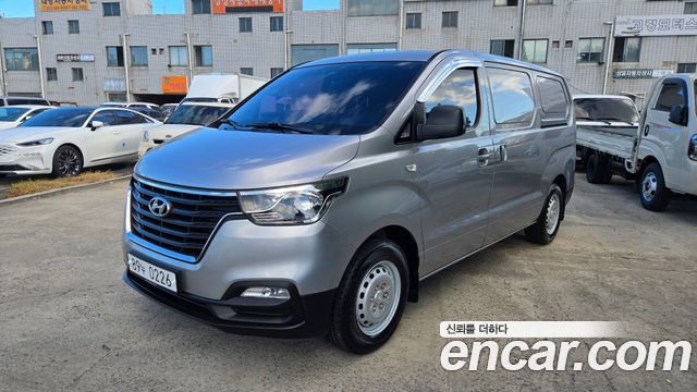 Hyundai The New Grand Starex