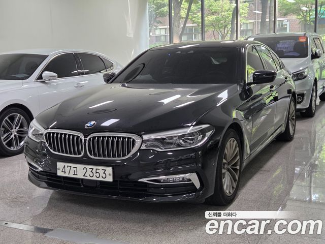 BMW 5 Series (G30)