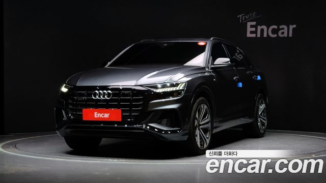Audi Q8 (4M)