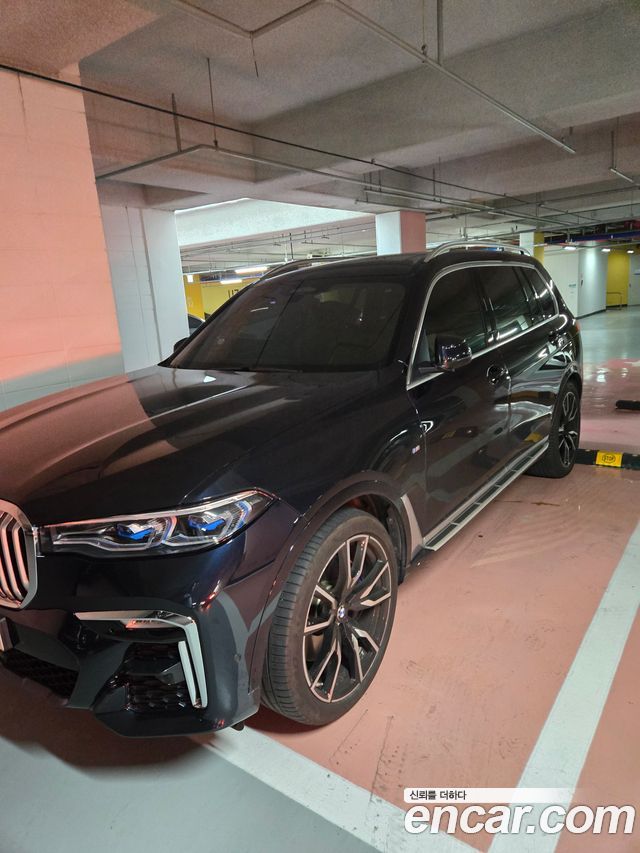 BMW X7 (G07)