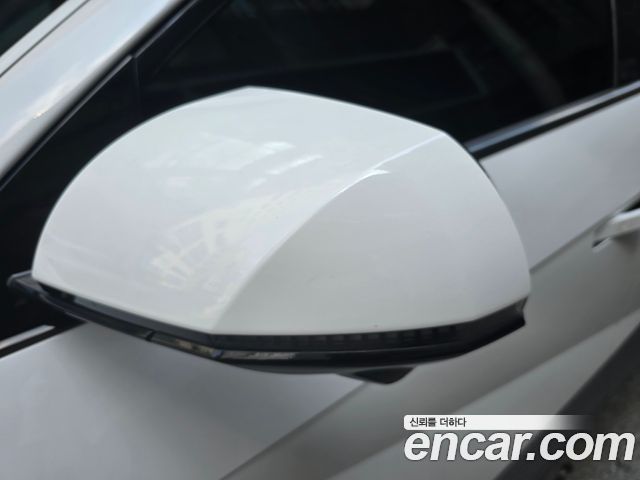 Hyundai Ionic 5