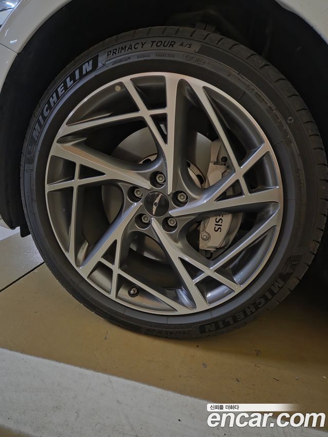 Genesis G90 (RS4)